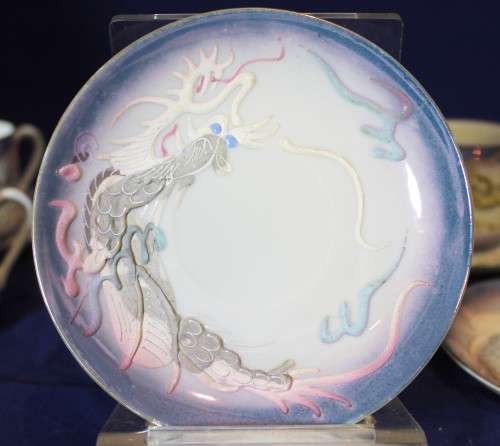 Chinese porcelain - Embossed dragons - Part tea service - Beautiful! - Bid Now!!!