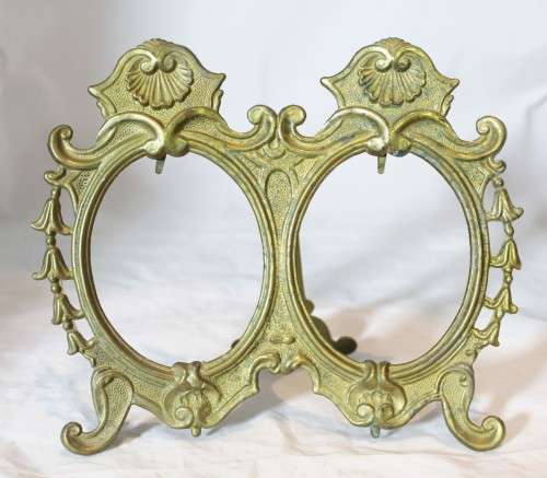 Brass desk top dual picture frame with stand - Stunning! - Bid Now!!!