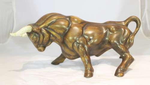 Large charging bull - Stunning piece - Low price - Bid Now!!!