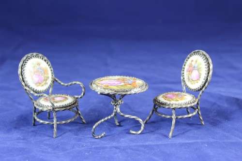 Limoges - Chairs and table - Victorian scene - A stunning set!! - Low price!! Bid now!!