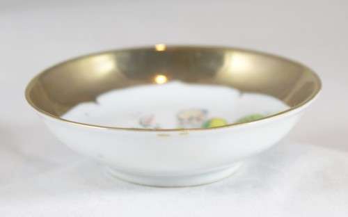 Macau pin dish old man in yellow - hand painted