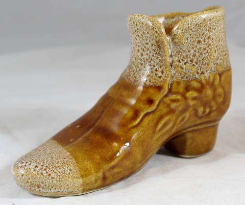 Brown heeled boot