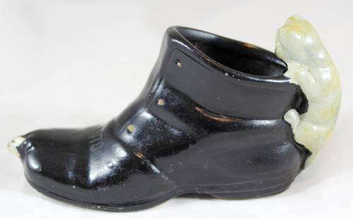 Toronto - cat and mouse on a boot