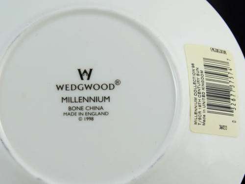 Wedgwood - A Celebration of the Millennium - Pair of Duos - Green - Bid Now!