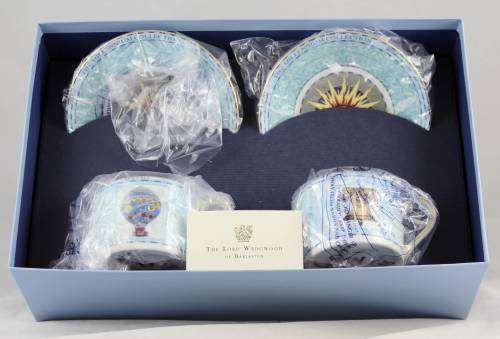 Wedgwood - A celebration of the millennium - pair of blue duos