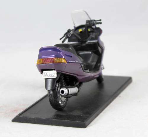 Maisto - Yamaha Mayesty YP 250 DX