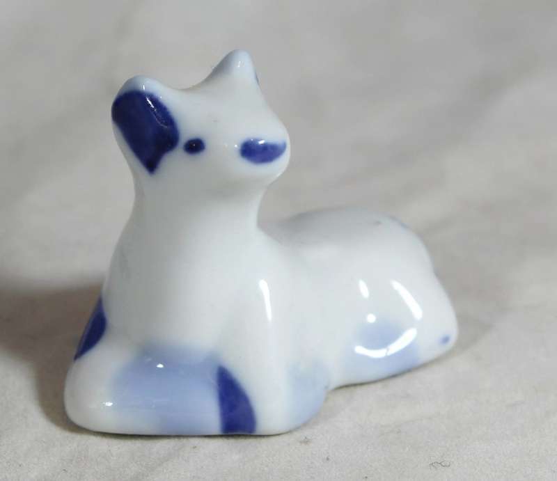 Miniature cow - blue & white