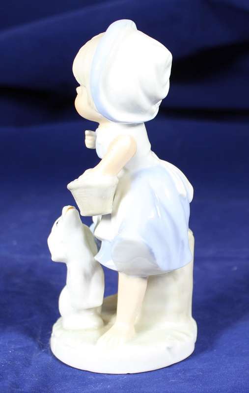 Figurine - Little Girl with Dog