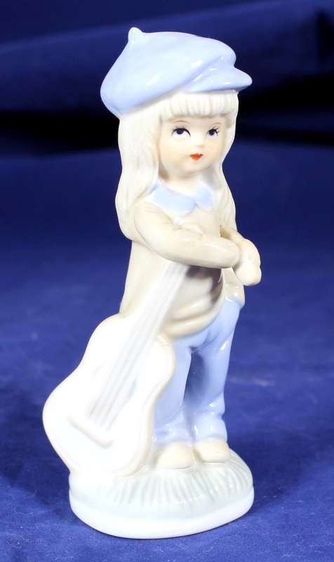 Figurine - Little Girl with Guitar
