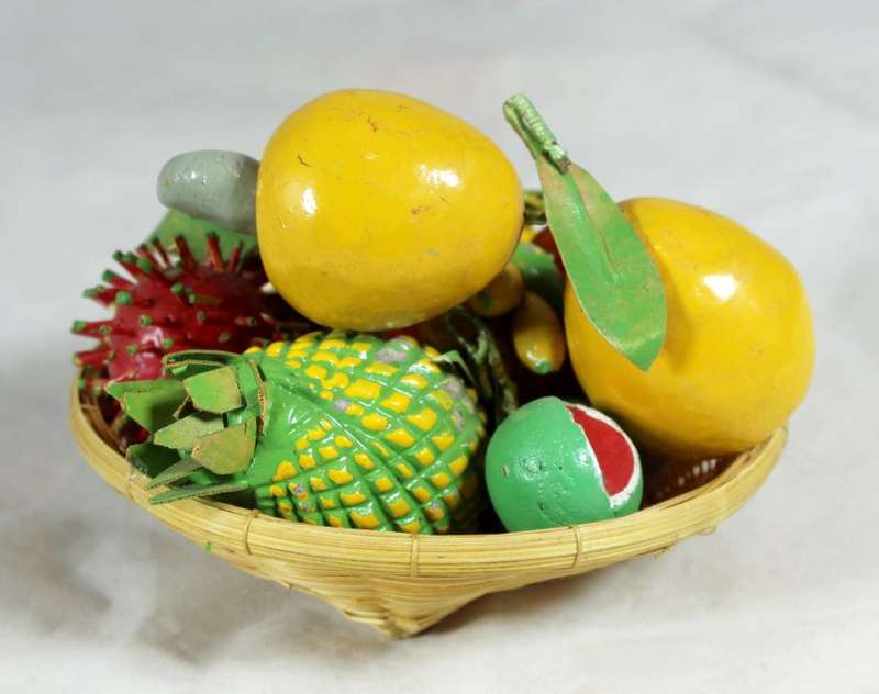 Miniature fruit basket - ceramic