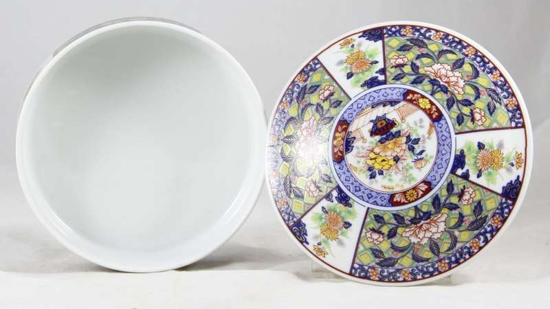 Lidded container