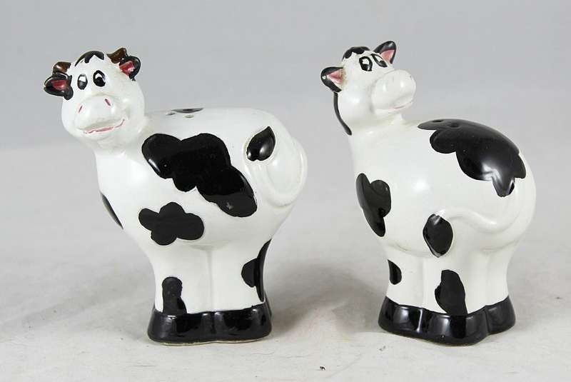 Funky cow - salt & pepper set