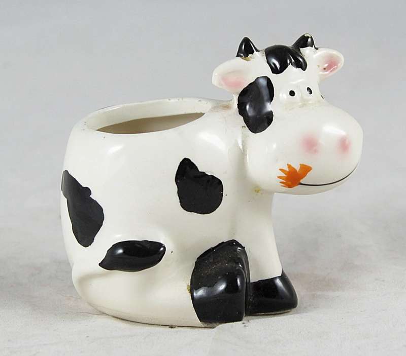 Funky cow - toothpick holder