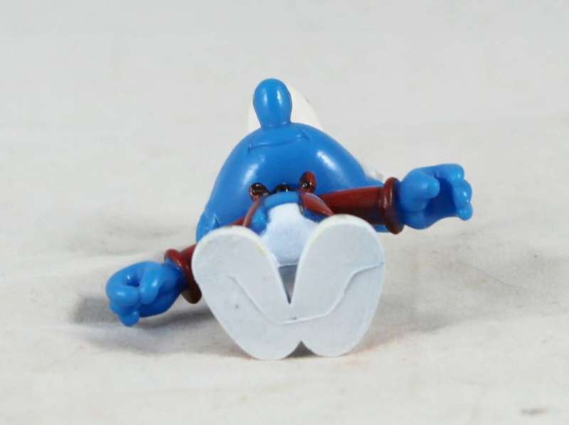 Smurfs - Smurf Wearing Jacket & Bow Tie - Bid Now!!!