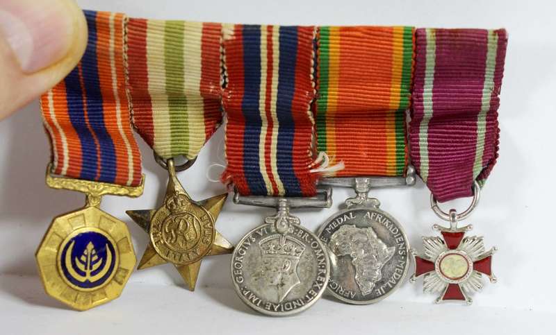 Set of miniature military medals - A treasure!! - Bid now!!