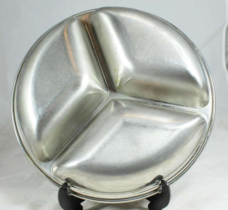 Stainless steel - three division snack tray