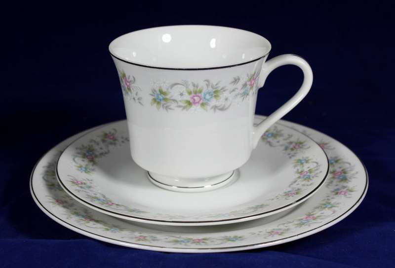 Garland fine China - Japan - trio