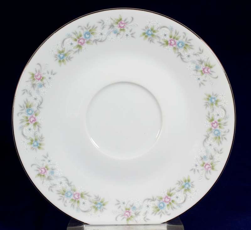 Garland Fine China - Japan - Saucer - Beautiful!