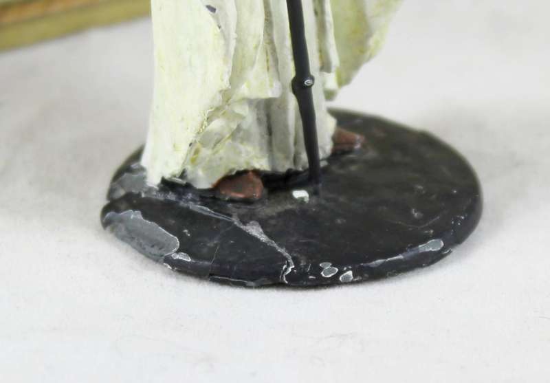 Lord of the Rings - Saruman - Lead cast, hand painted figurine with book - Stunning! Bid Now!