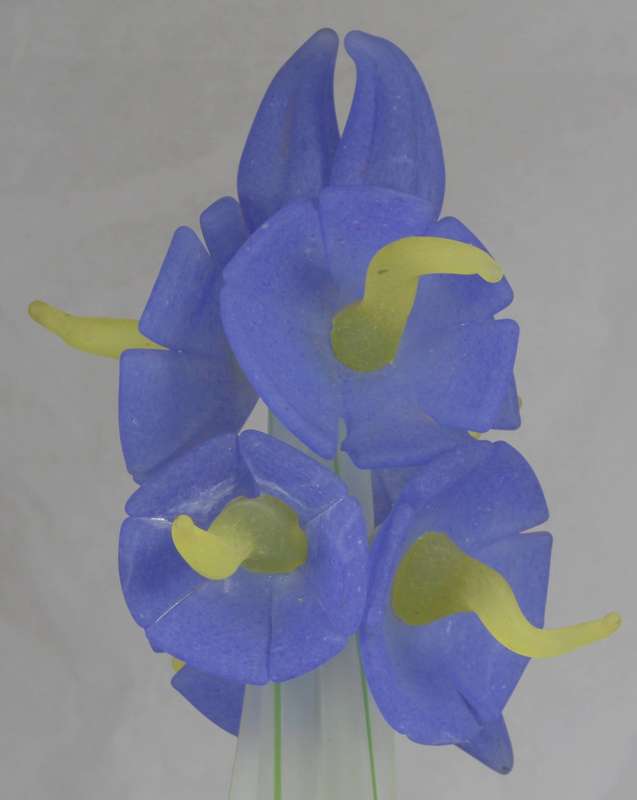 Art vase - glass center piece