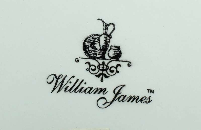 William James - Chicken Jar - Beautiful! - Bid Now!!!