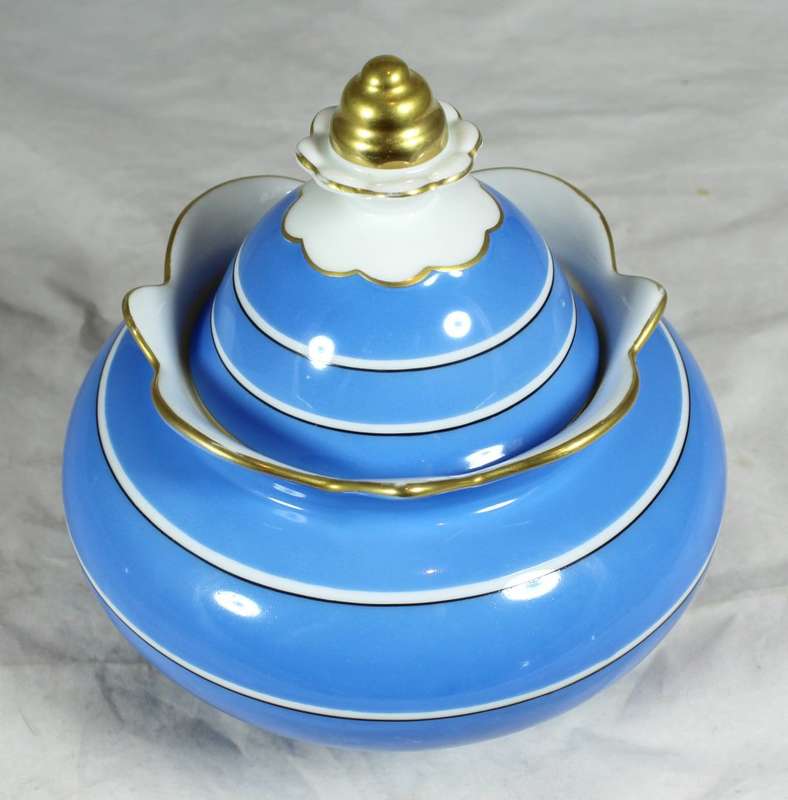 Volkstadt - Lidded Bowl - Beautiful! - Bid Now!!!