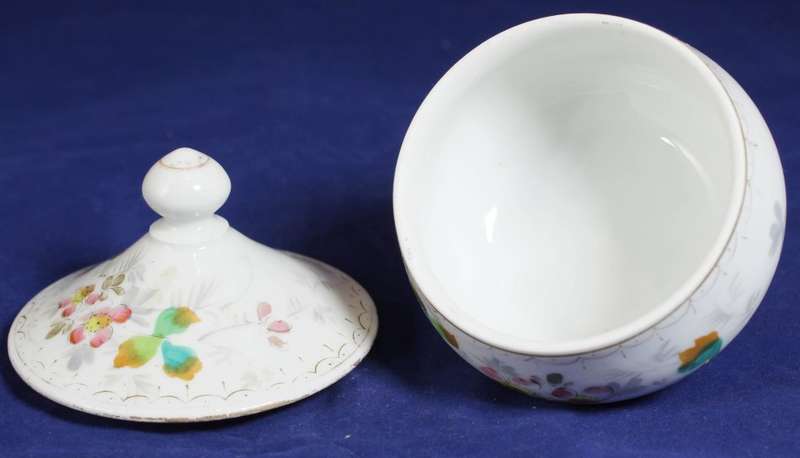 Lidded - Trinket Holder - Beautiful!