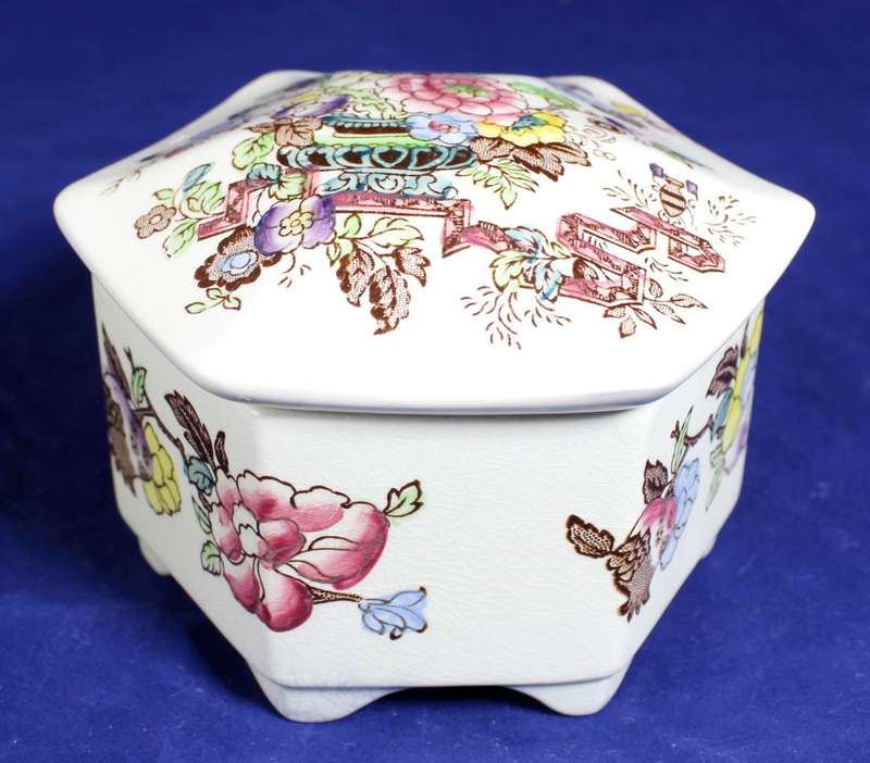 Mason`s - Lidded Trinket Holder - Beautiful!