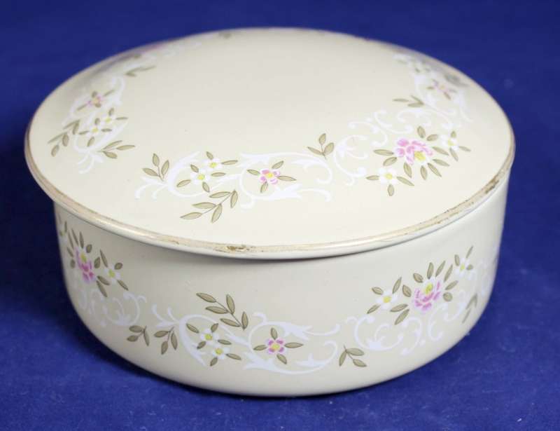 Shibata - Lidded Trinket Holder - Gorgeous!
