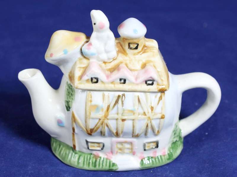 Small Character Tea Pot - Gorgeous!