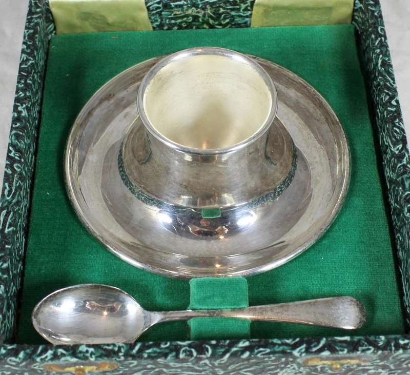 EPNS - English Egg Holder & Spoon - Gorgeous!