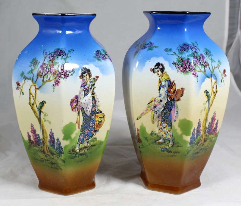 Stoke On Trent - 2 mantle vases