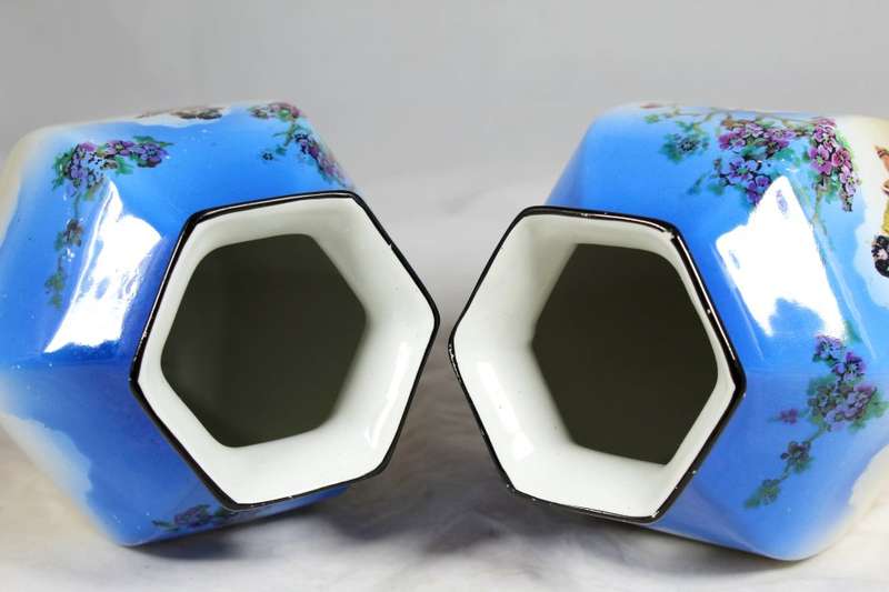 Stoke On Trent - 2 mantle vases