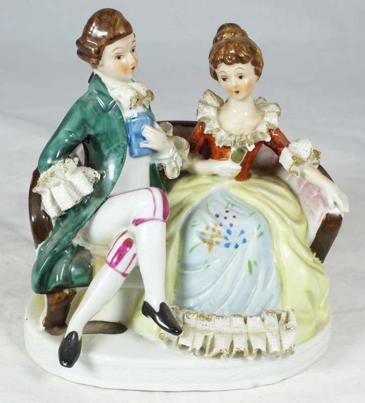 The Leonardo collection - Victorian couple courting