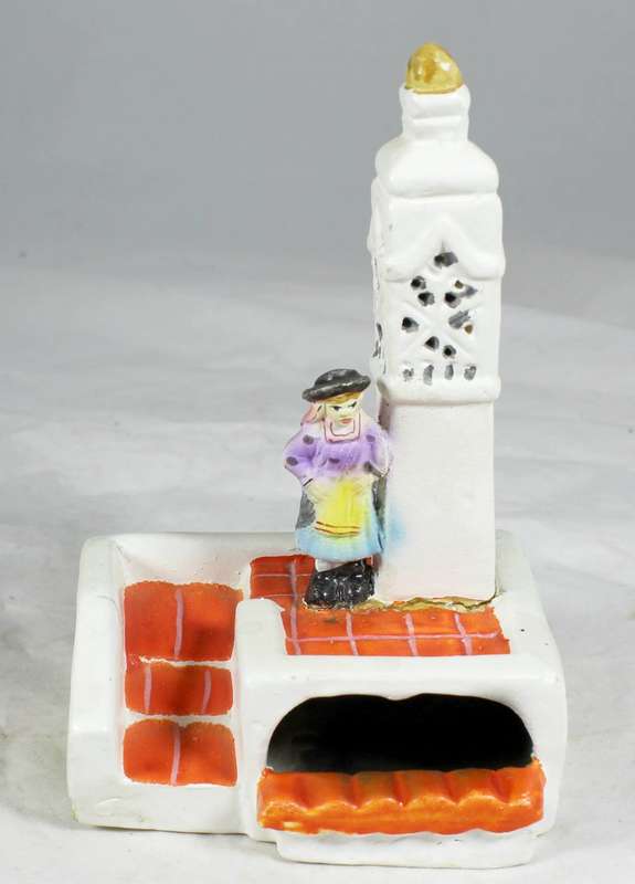 Trinket holder