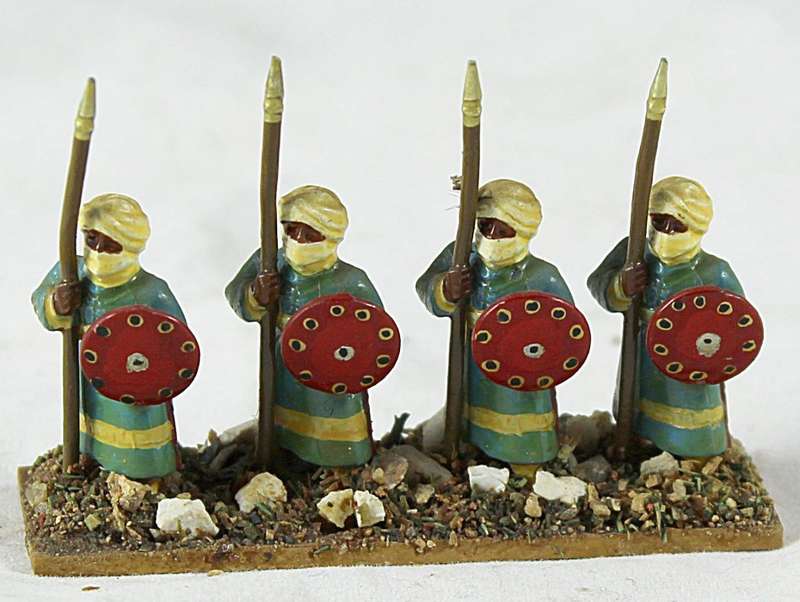 Lead figurines - 4 Arabian foot soldiers