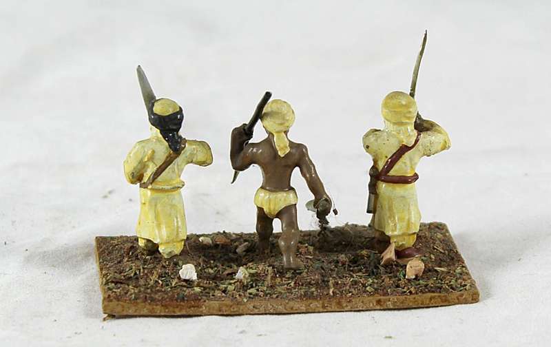 Lead figurine - three Eastern foot soldiers