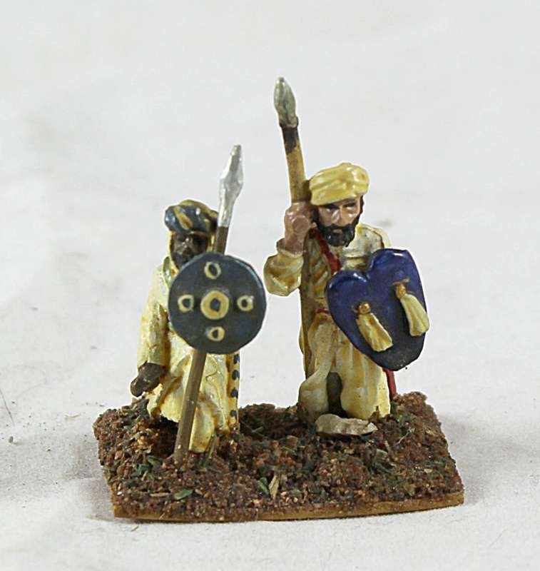 Lead figurine - pair of Eastern foot soldiers
