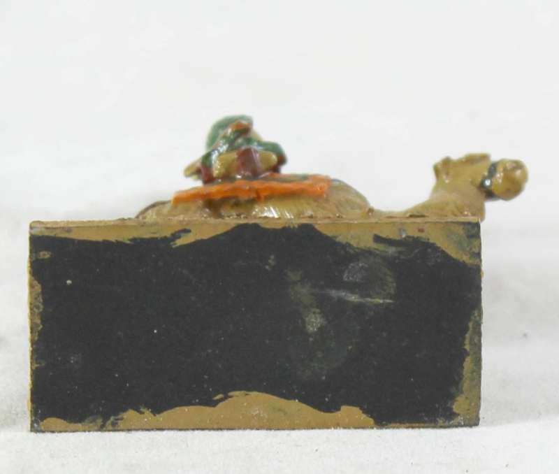 Lead figurine - Arabian camelback archer warrior