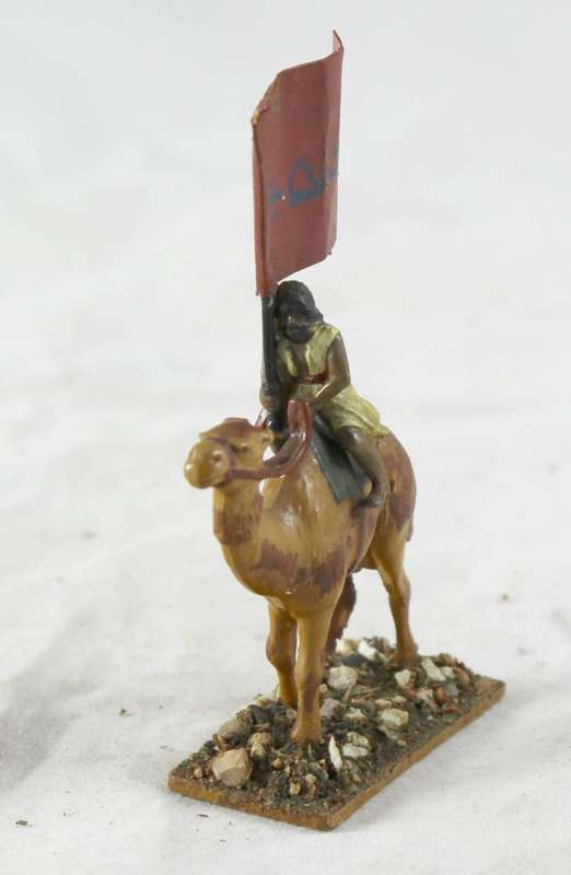 Lead figurine - Arabian camelback warrior with a flag