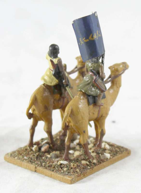 Lead figurine - pair of Arabian camelback warriors