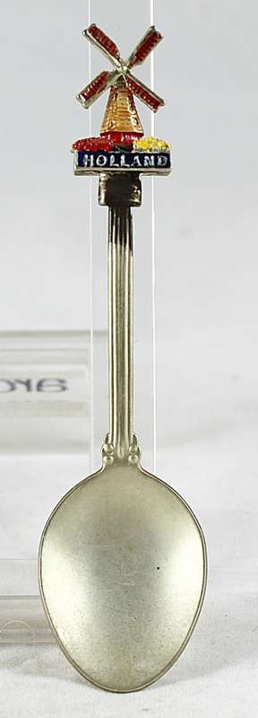 Souvenir Teaspoon - Holland - Beautiful!