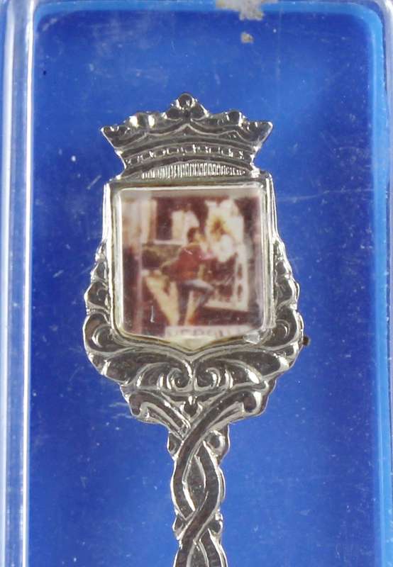 Souvenir spoon - Lovers on the balcony