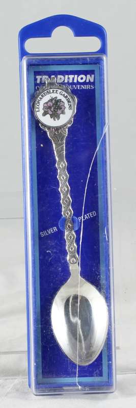 Souvenir spoon - Leonardslee gardens silver plated