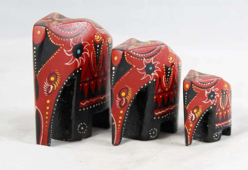 Carved wooden elephants - family of four - Sri Lanka