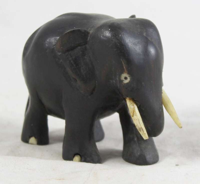 Carved - Ebony Style - Elephant - Beautiful! - Bid Now!!!