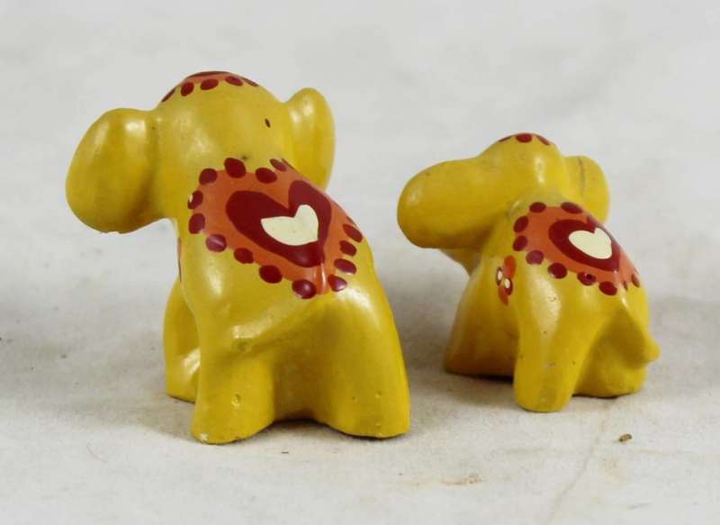Yellow pair of elephants