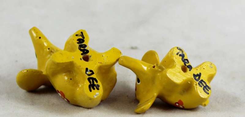 Yellow pair of elephants