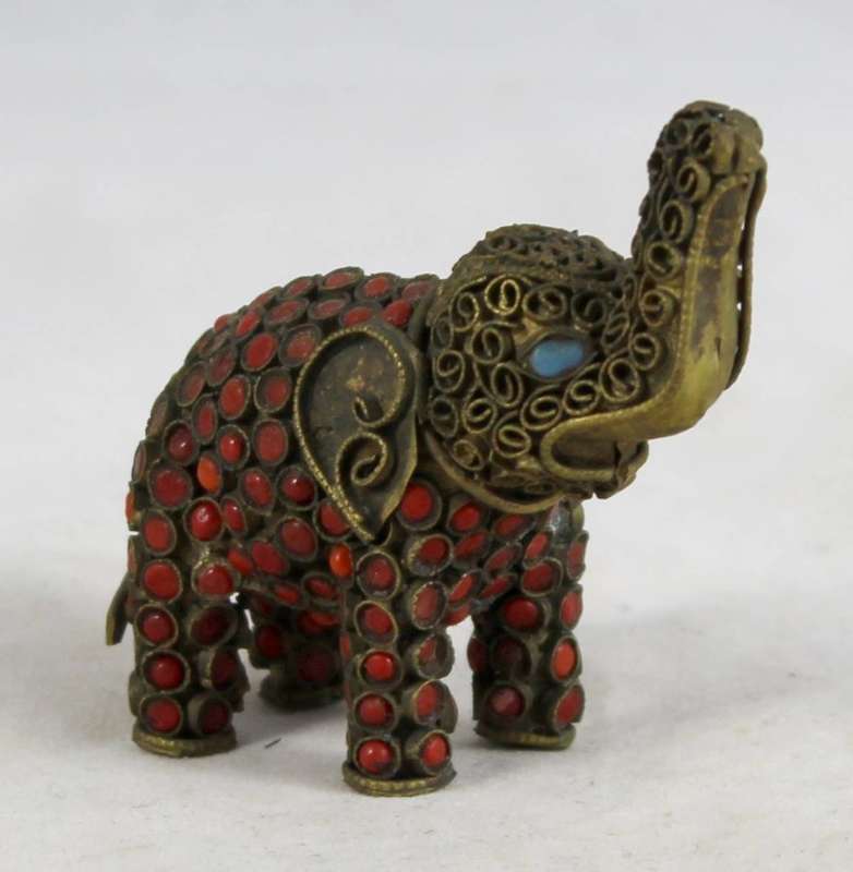 Heavily Decorated - Elephant - Beautiful! - Bid Now!!!