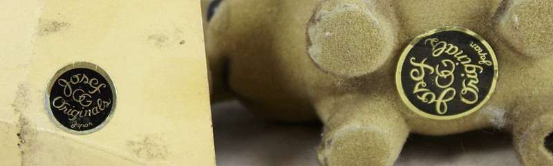 Josef Originals - Pair of Elephants - Beautiful!